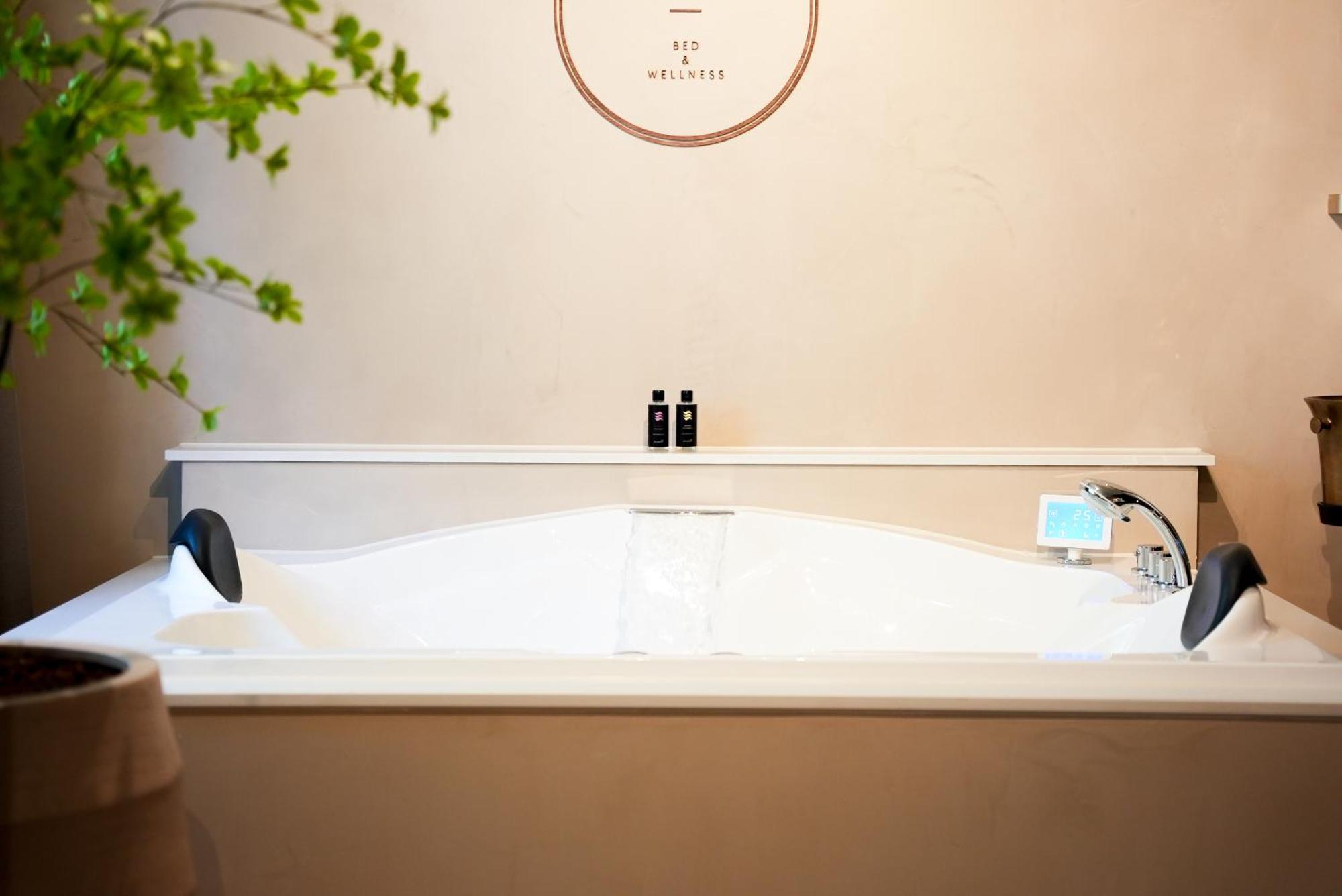 The Lodge Bed & Wellness Oisterwijk Sauna, Jacuzzi, Luxury Moergestel Екстер'єр фото
